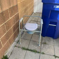 Bedside Portable Toilet 