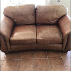 $100 Leather Couch, Free Deliver!!
