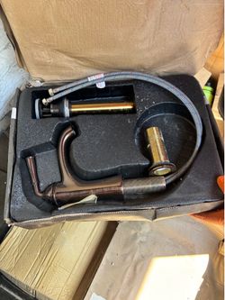 Oil Rubbed Bronze Bathroom Faucet with Drain
