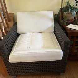 Wicker Chair With Cushions - Indoor Or Outdoor 