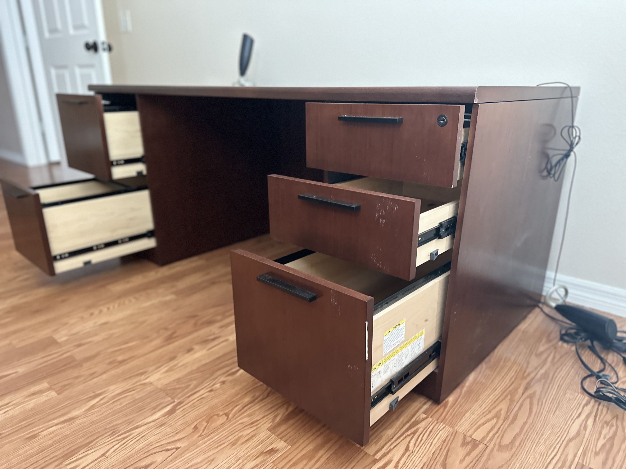 Office Desk