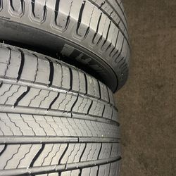 225/65/17 Michelin Quiero $340 Por Ellas 