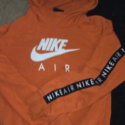XS NIKE SWEATSHIRT
