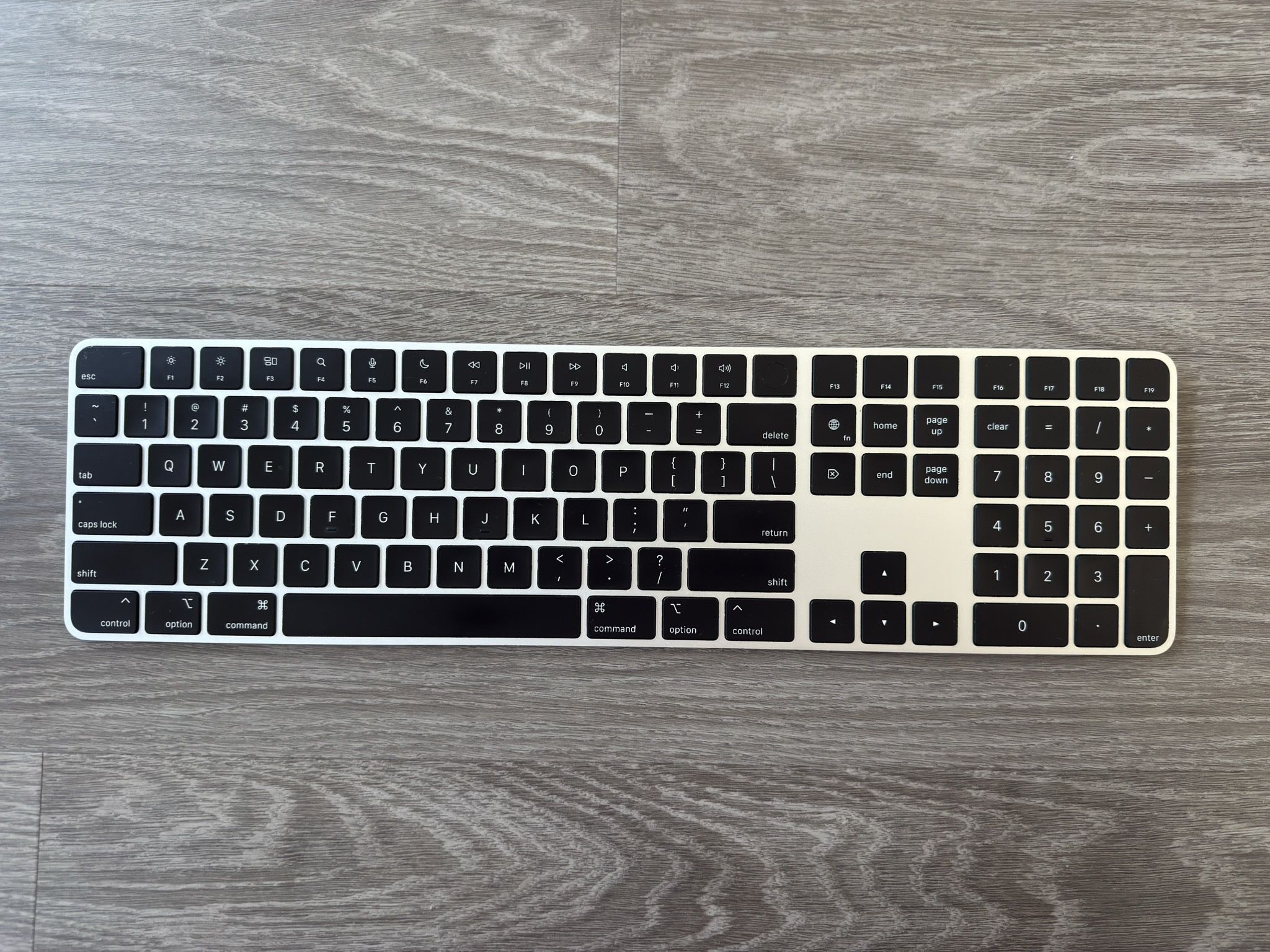 Apple Magic Keyboard w/ Touch ID Black