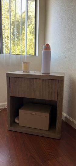 Night stand