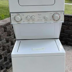 Whirlpool Washer And 220V Electry Dryer