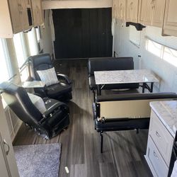 2004 Sandpiper 38f Toy Hauler 