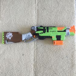 Nerf Zombie Strike Slingfire Lever Action Blaster (REDUCED )