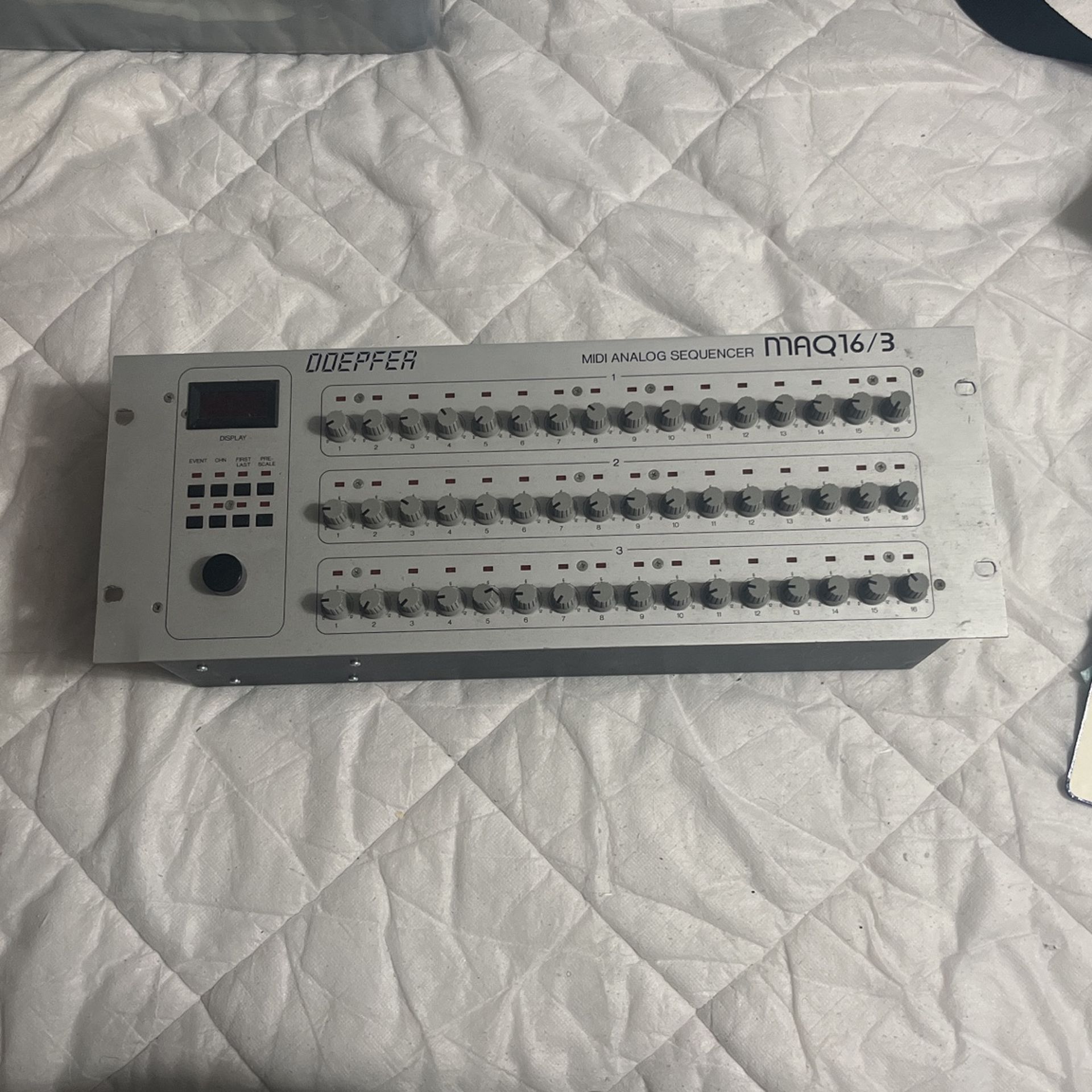 Doepfer MAQ 16/3 MIDI/CV Analog Sequencer (Not Working)