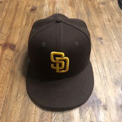 Padres Fitted Hat (7 1/4)