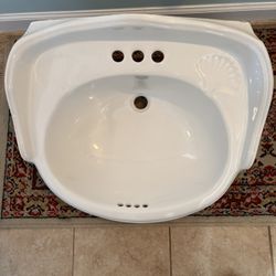 Re: Pedestal Sink