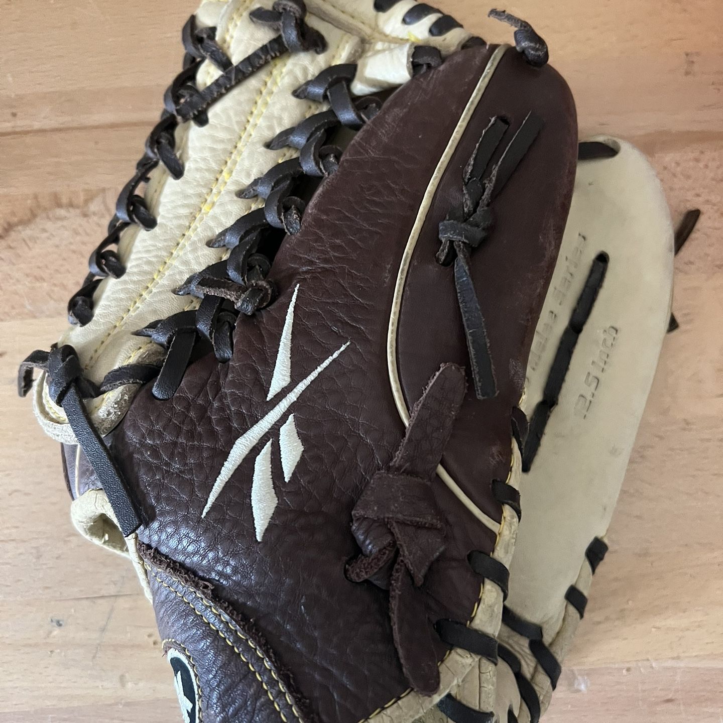 Reebok VR6000 Melee Series Baseball Glove 12.5” for Sale in
