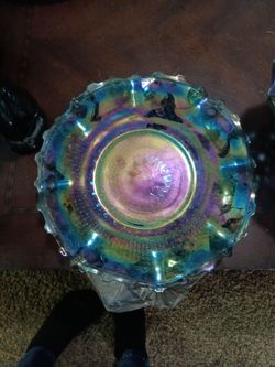 vintage Indiana Glass Company 10-inch ruffled bowl/hostess plate in the "Diamond Point" pattern