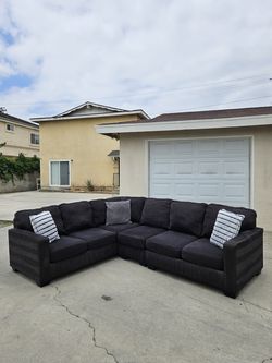 Sectional Sofa 💥 Free Delivery 💥