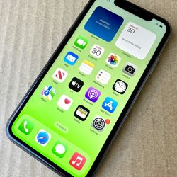 Unlocked Apple iPhone 11 (64 GB) Black - Excellent Condition