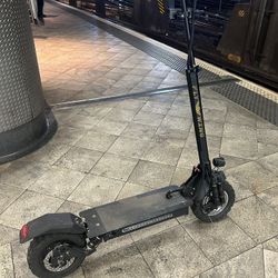 Fly Wing Scooter 