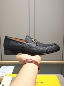 Fendi Men’s Leather Shoes With Box 2026 New