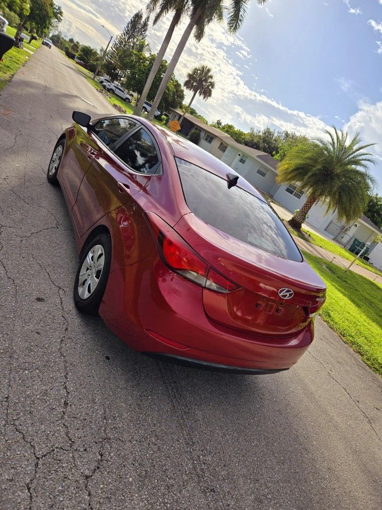 2016 Hyundai Elantra