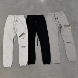 ESSENTIALS SWEATPANTS 