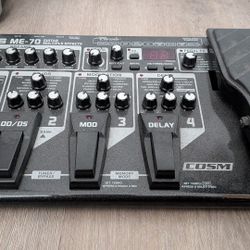Boss ME-70 multi-effects unit