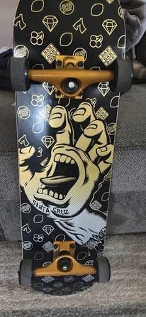 Santa Cruise Skateboard
