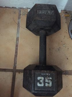 35 lbs Weight