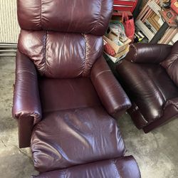Leather Lazyboy Recliners (2)