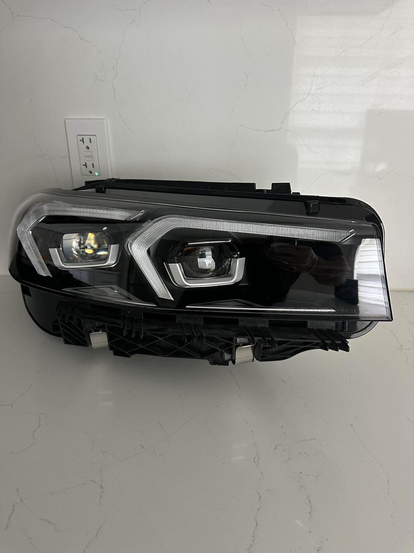 BMW 3 SERIES G20 LCI ORIGINAL OEM CHROME RIGHT PASSENGER LED HEADLIGHT ClLEAN NO DAMAGE 2023/2024/2025