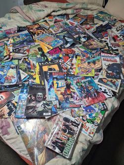 Large Mixed Comic Book Collection Lot