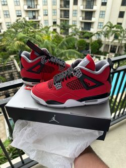 Nike Jordan 4 toro red