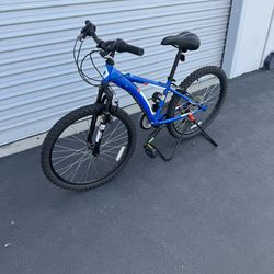 $70 - New - Open Box - Diamondback 24” Youth Kids Mountain Bike 