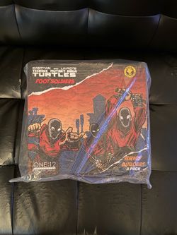 NYCC Exclusive Mezco TMNT Foot Soldiers Comic Version