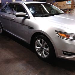 2011 Ford Taurus