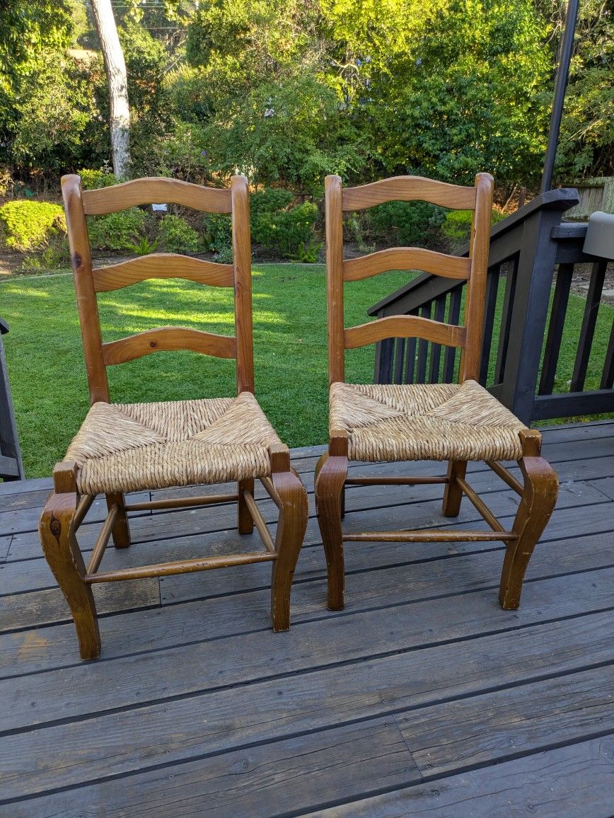 French Country Ladder-Back Dining Chairs
