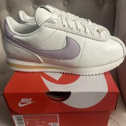Nike  Cortez  Sneaker 