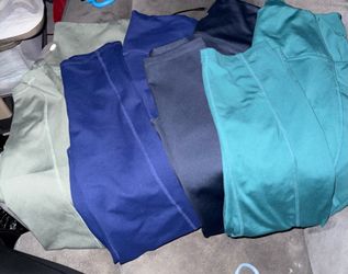 Size Medium women High waisted leggings