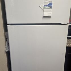 HotPoint Refridgerator