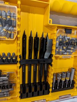 DeWalt MaxFit Steel Drill and Driving Bit Set 160 Piece With Case for Sale in Carmichael CA OfferUp