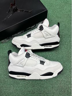 JORDAN 4 FLIGHT CLUB SIZE 11