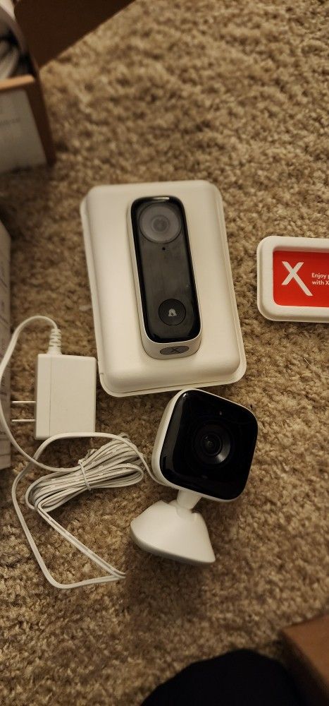 Xfinity Doorbell Camera W/ Indoor/outdoor Cameras