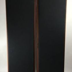 Paradigm Reference Studio 80 v2 Speakers in Awesome Condition Walnut