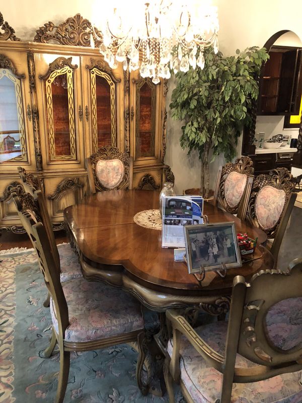 Dining Room Set Italian Design Table8 Chairs And Large China Cabinet Dining Room Set Italian Design Table8 Chairs And Large China Cabinet For In Brooklyn Ny Offerup