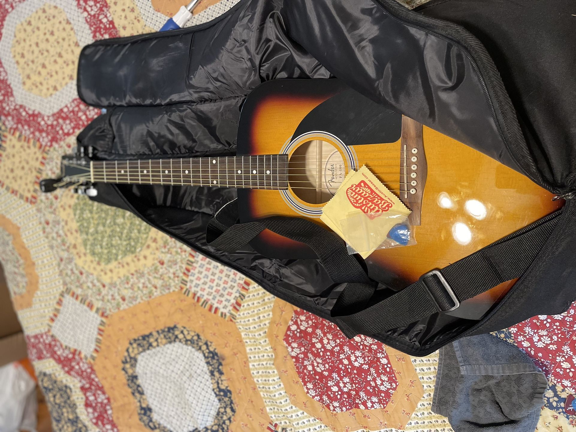 Fender Fa 100