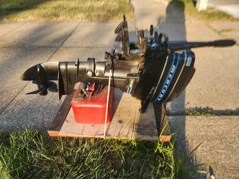 7.5 Hp. Boat Motor