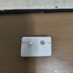 0.50 Ct Earrings