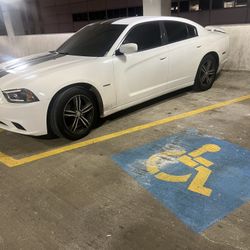2014 Dodge Charger Hemi