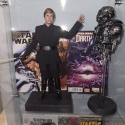 Hot Toys Luke Skywalker And Grogu