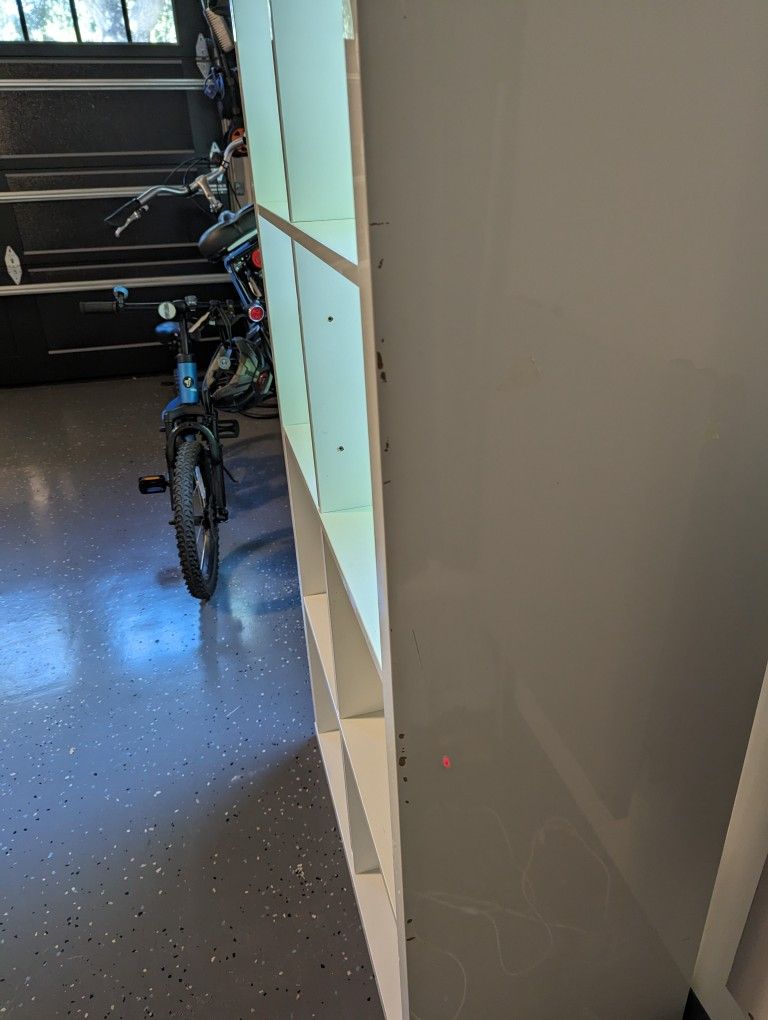 Ikea kallax 8 Cube shelf White for Sale in Glendale, CA OfferUp