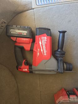 Milwaukee sds m18