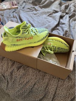 Yeezy 350 size 10